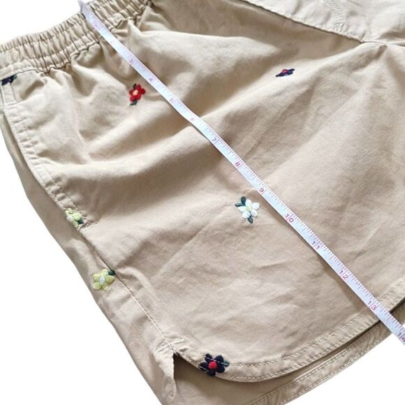 Gap Kids Pull On Dolphin Shorts Floral Embroidery SZ XXL 14/16 - Picture 6 of 7